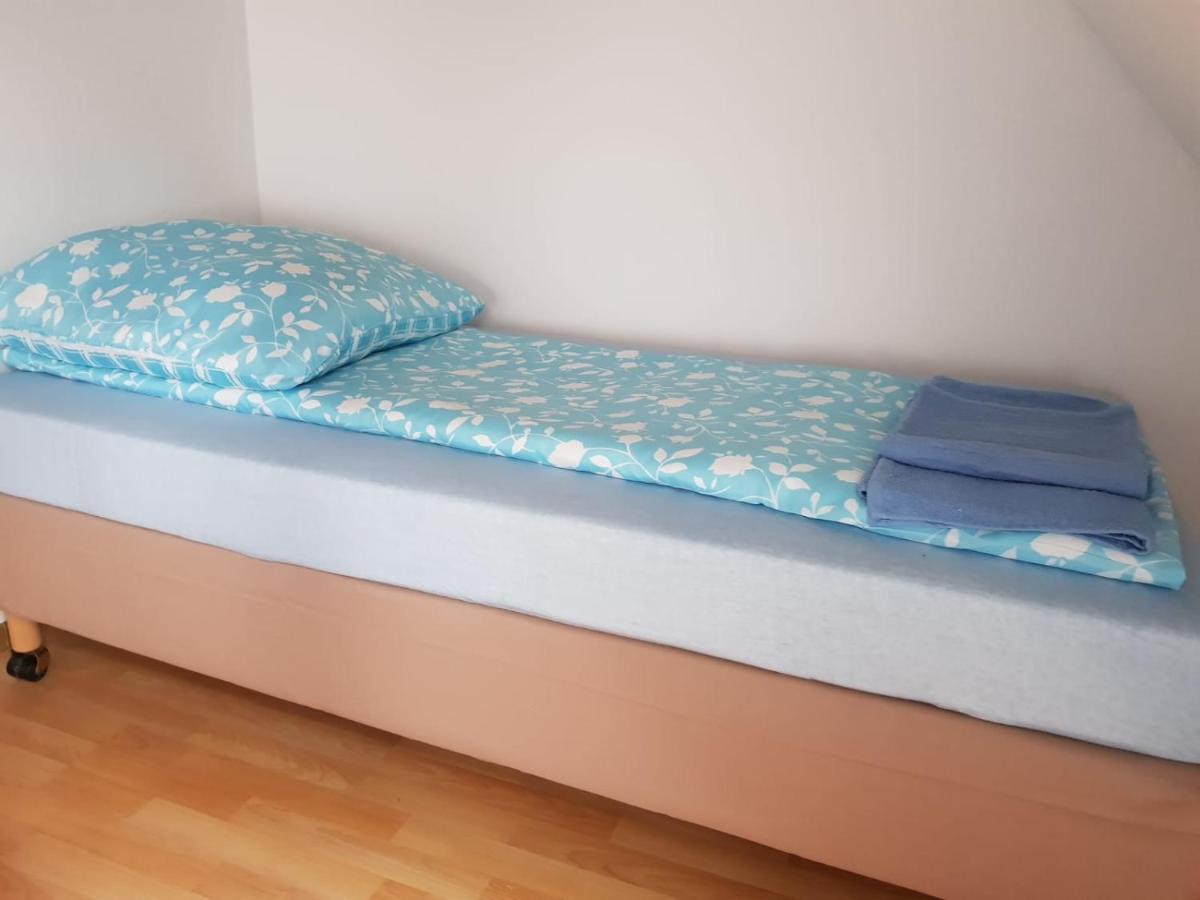 Lmi Haus & Urlaub Monteurwohnungen 2 Münsingen 外观 照片
